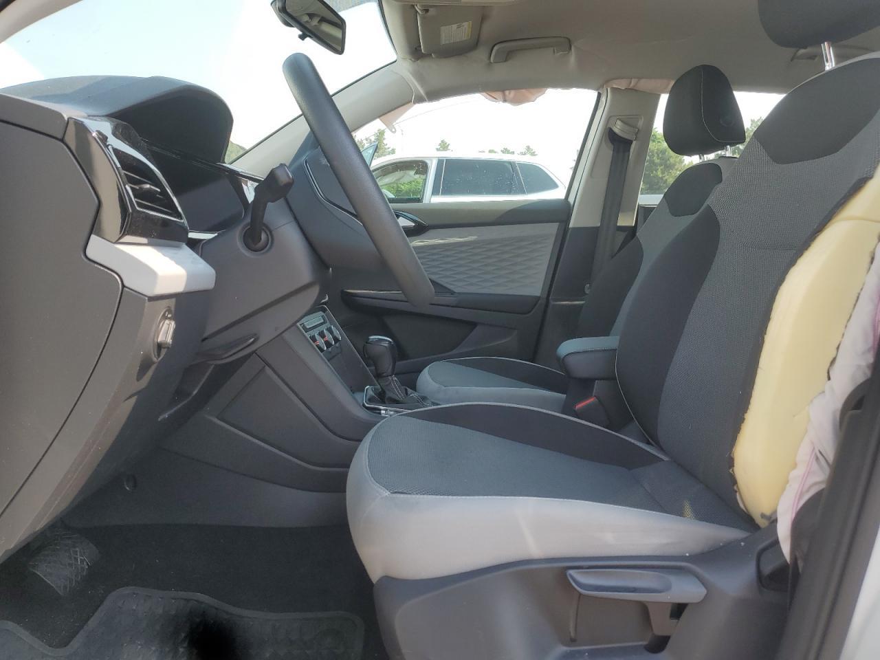 2022 Volkswagen Taos S - Фото 7
