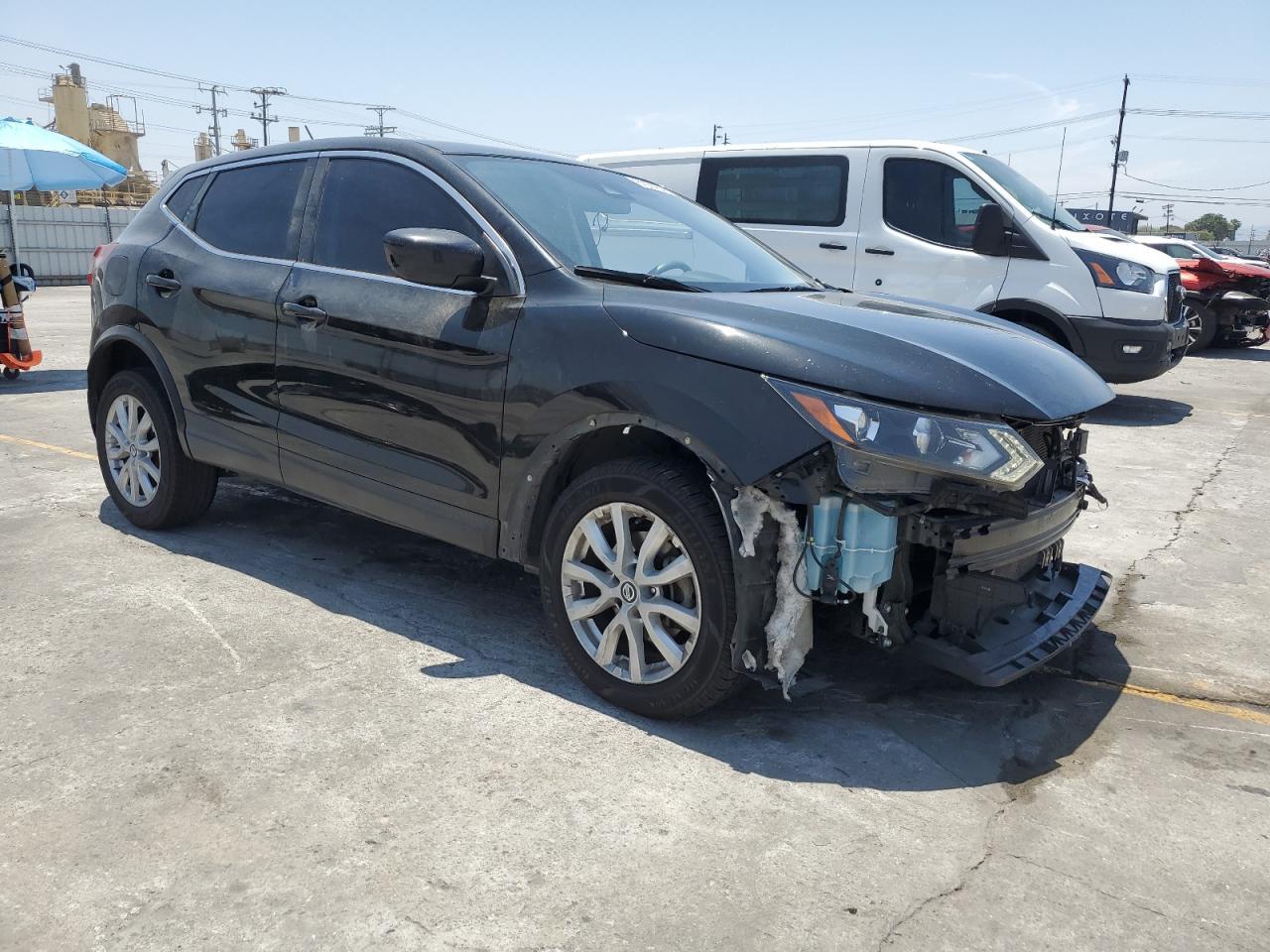 2020 Nissan Rogue Sport S - Image 4