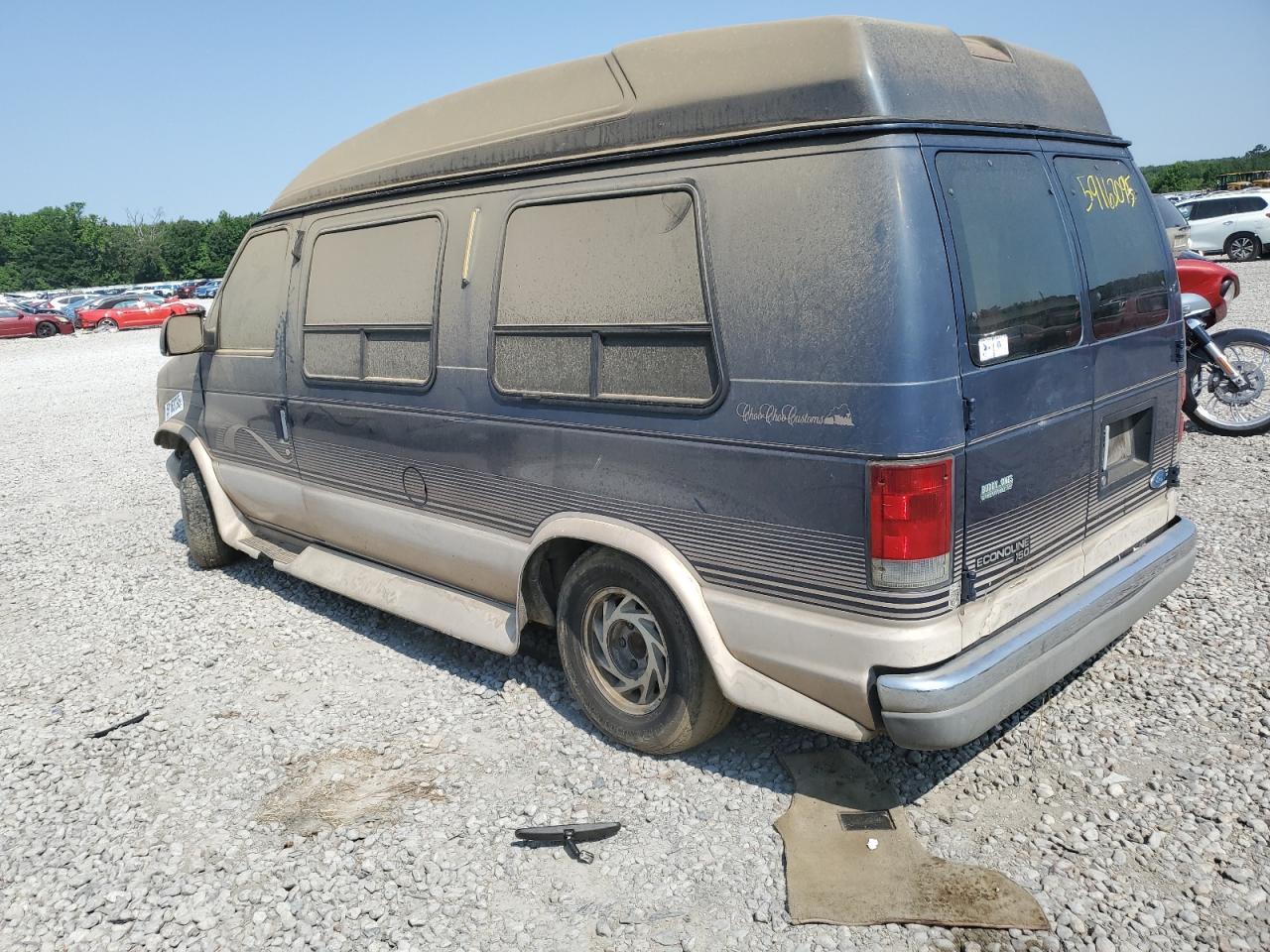 1997 Ford Econoline E150 Van - Image 2