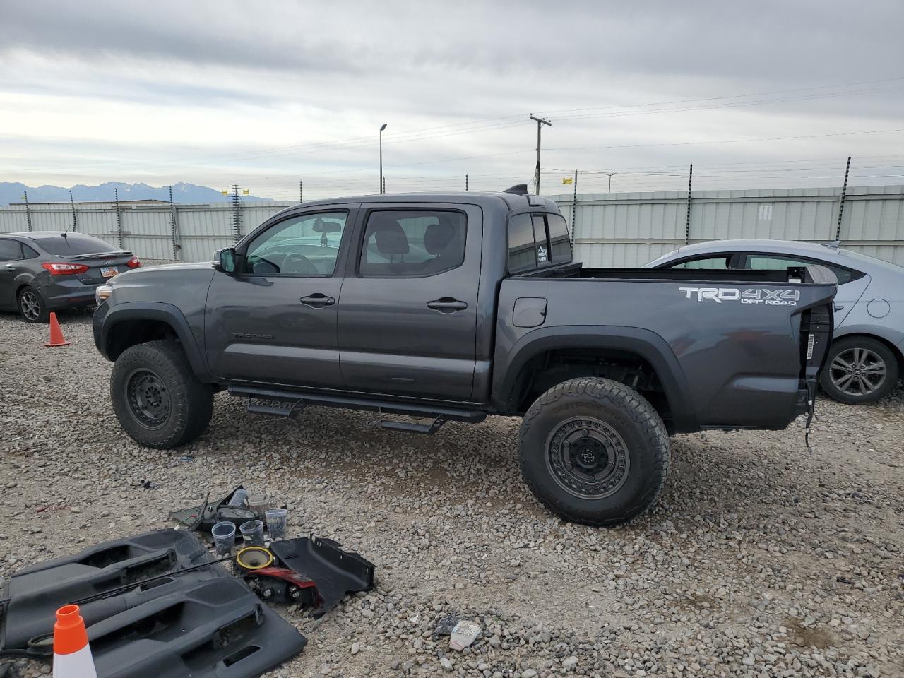 2016 Toyota Tacoma Double Cab - Фото 2