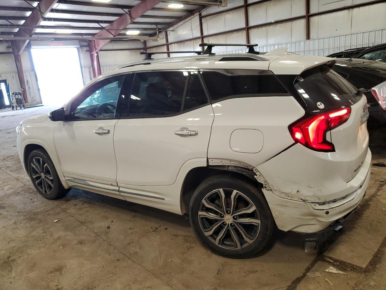 2018 GMC Terrain Denali - Фото 2