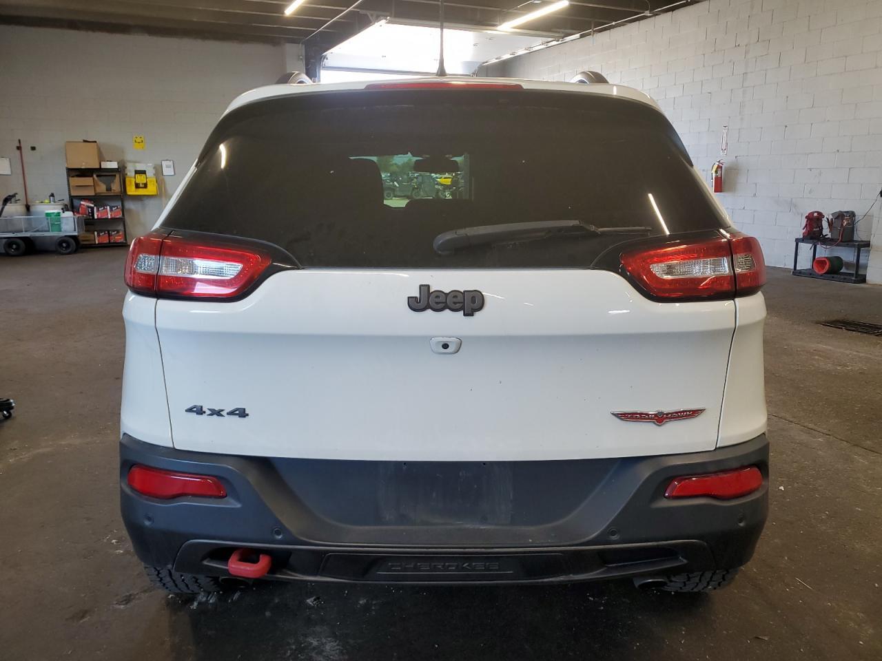 2018 Jeep Cherokee Trailhawk - Фото 6
