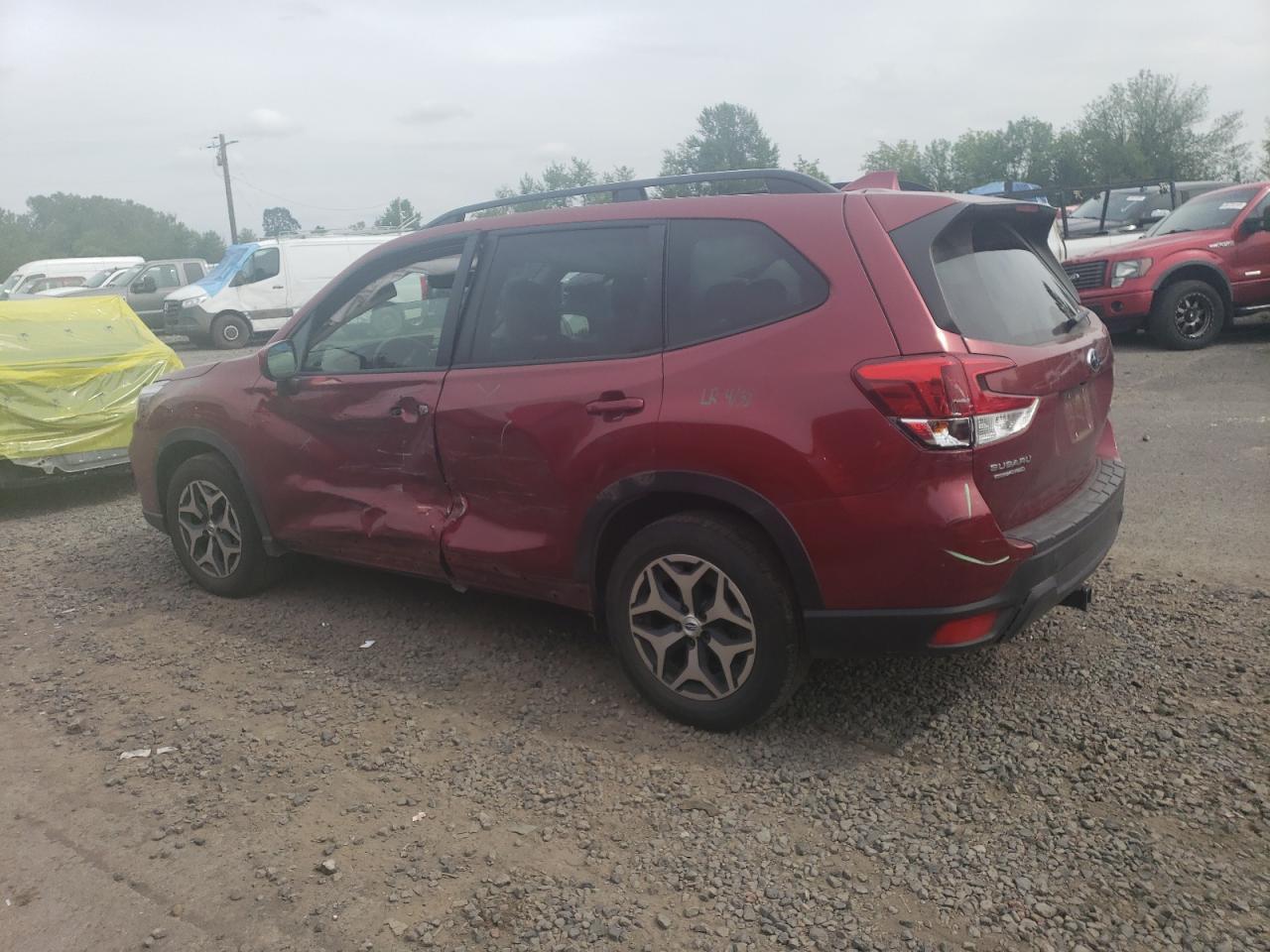 2020 Subaru Forester Premium - Image 2