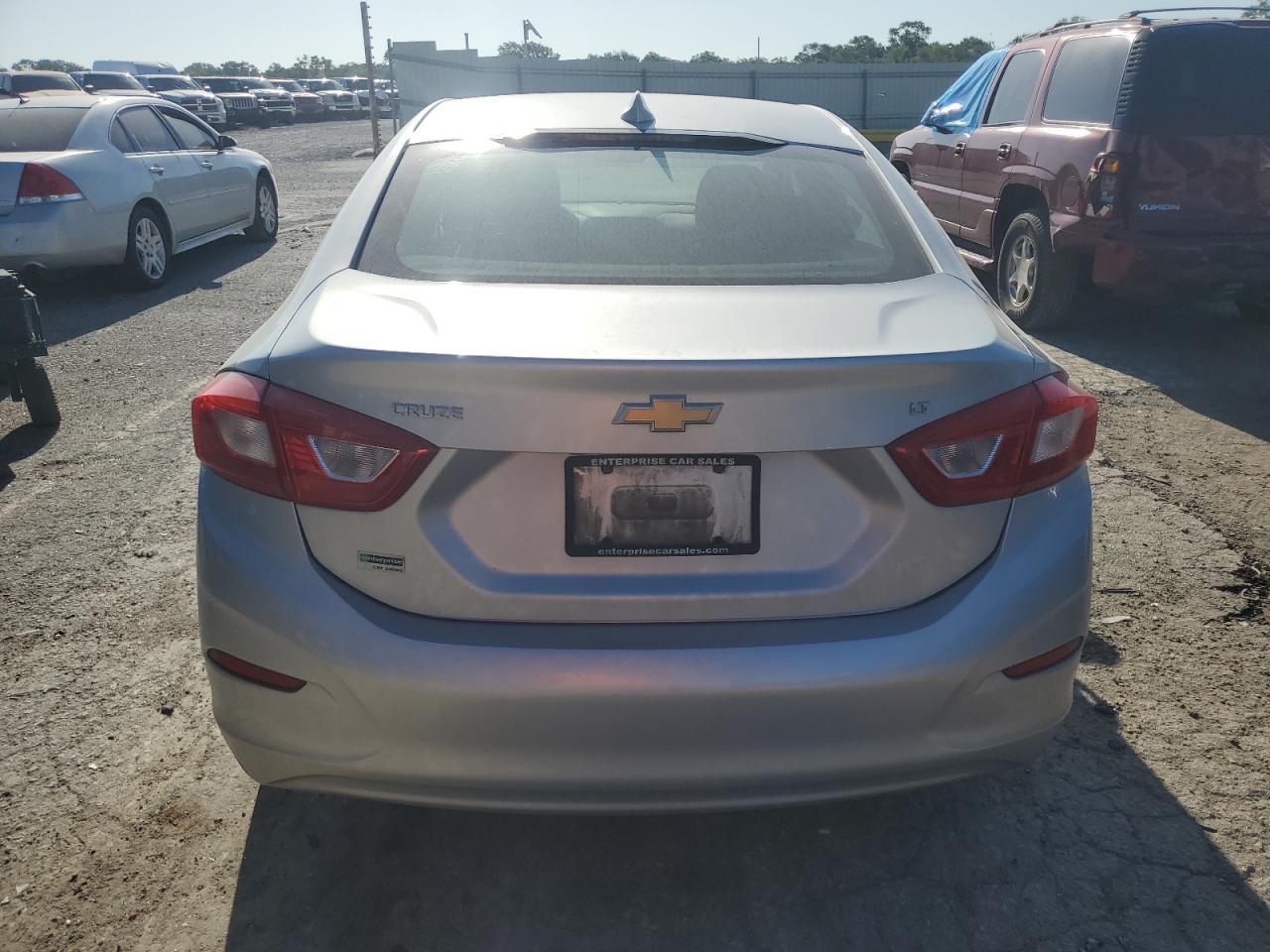 2017 Chevrolet Cruze Lt - Image 6