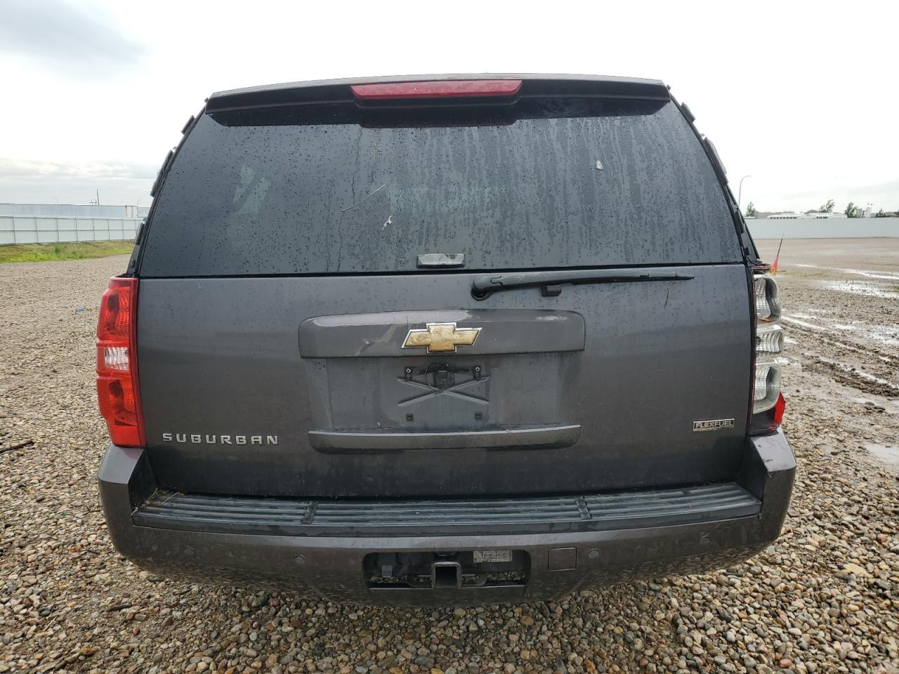 2010 Chevrolet Suburban K1500 Lt - Image 6