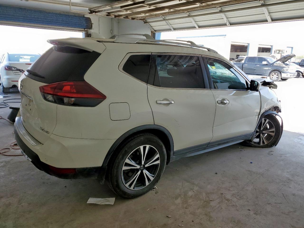 2020 Nissan Rogue S - Image 3