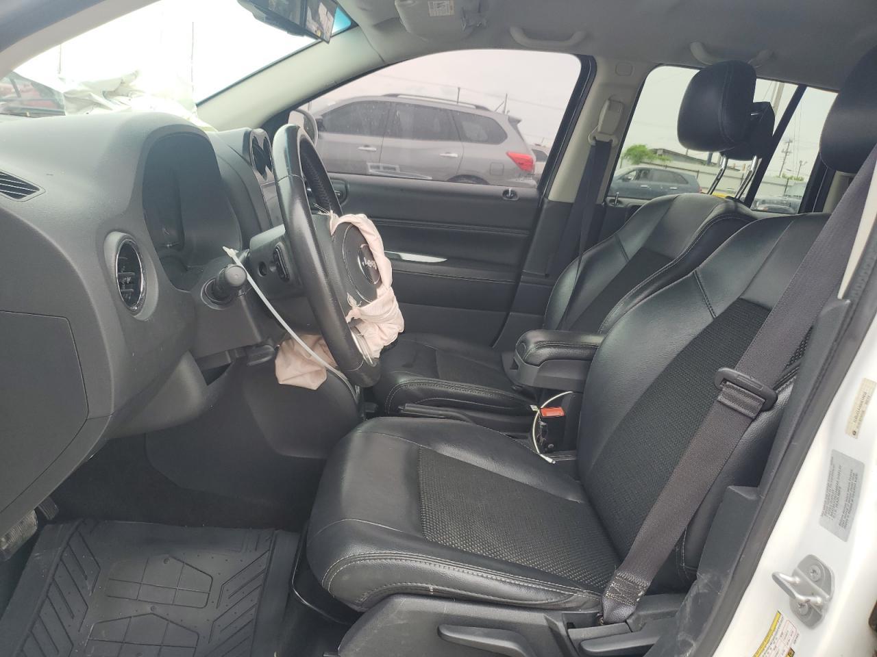 2016 Jeep Compass Latitude - Фото 7