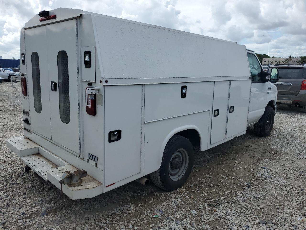 2019 Ford Econoline E350 Super Duty Cutaway Van - Фото 3
