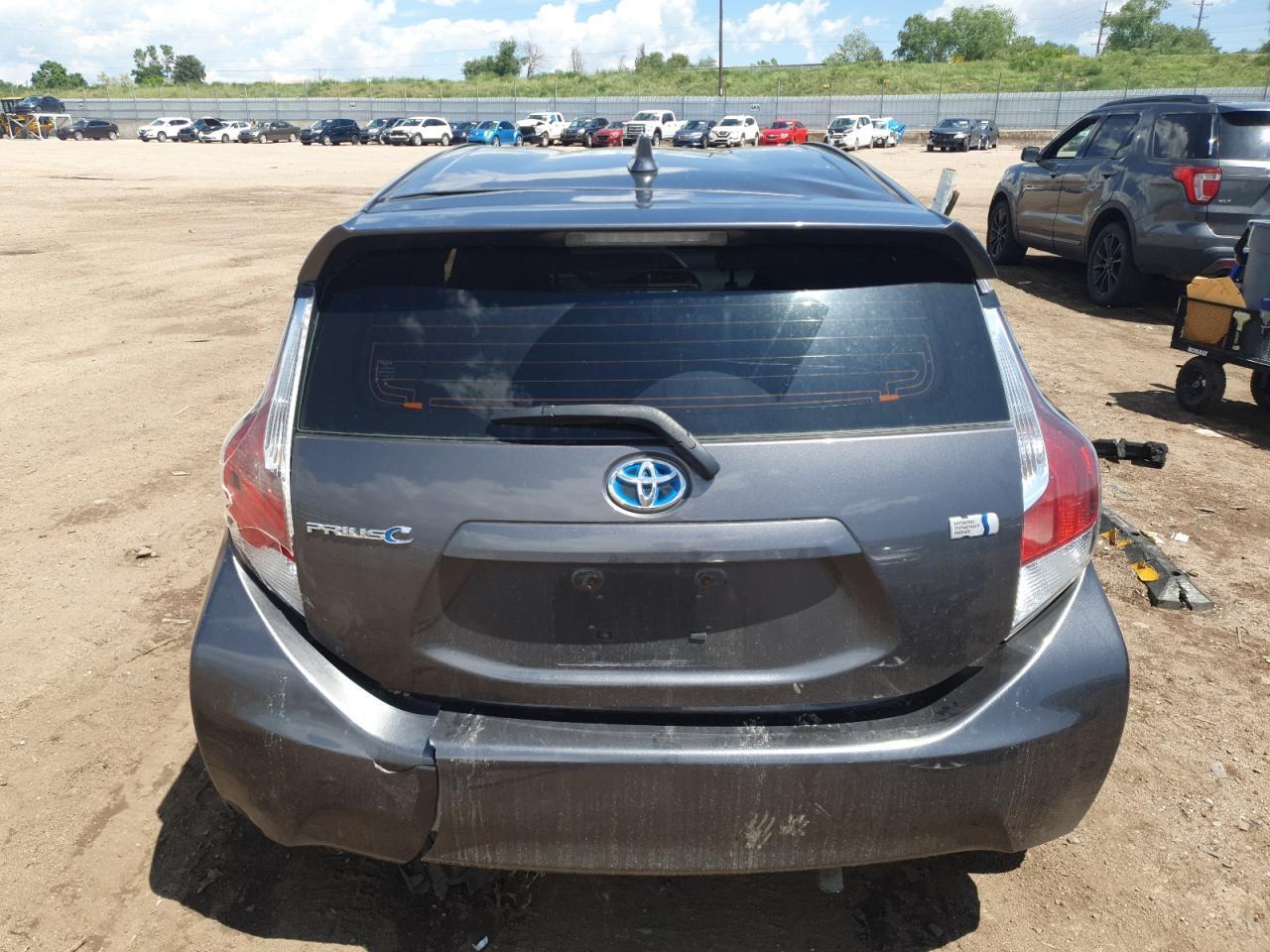 2015 Toyota Prius C - Image 6