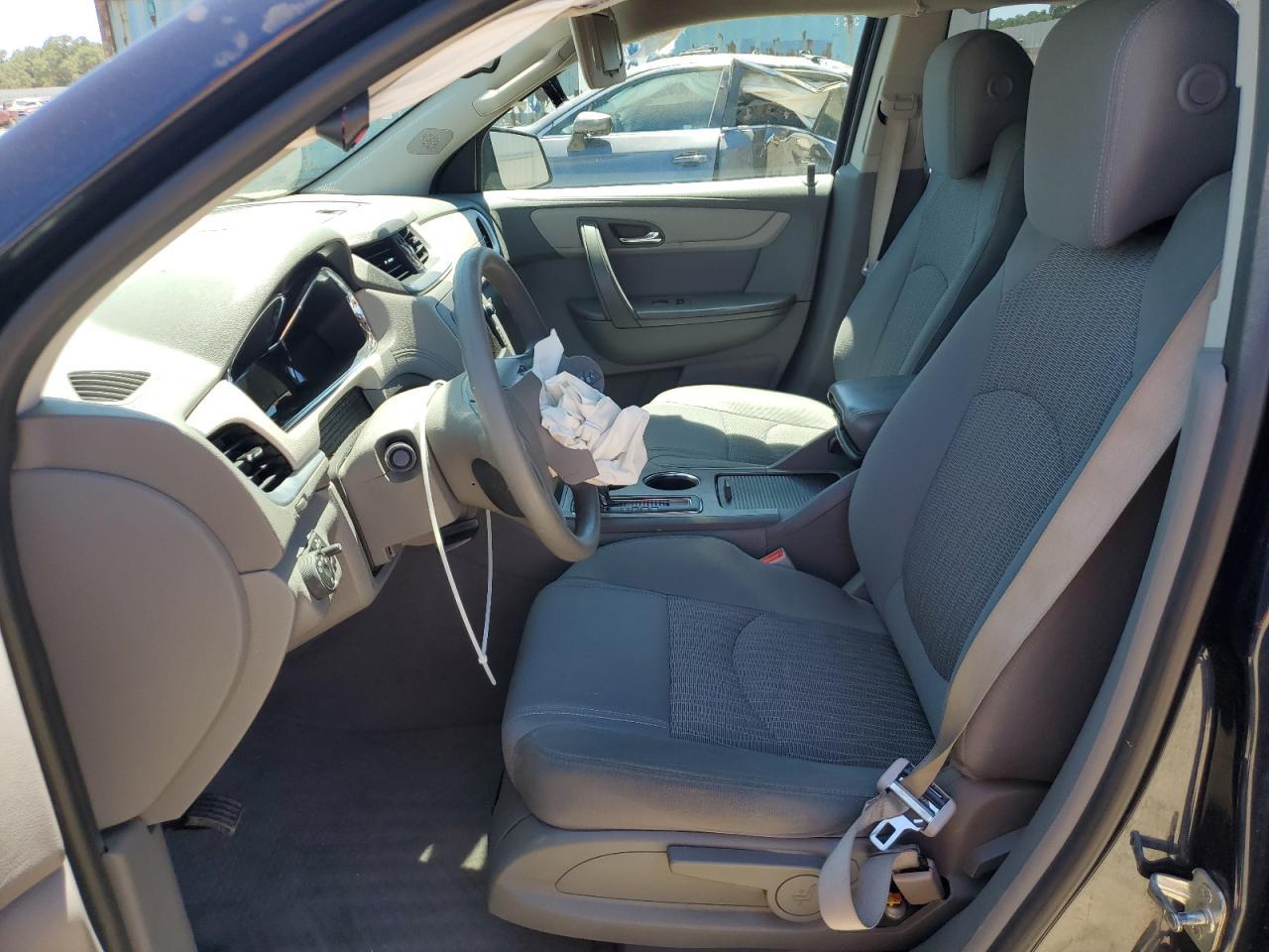 2017 Chevrolet Traverse Ls - Image 7