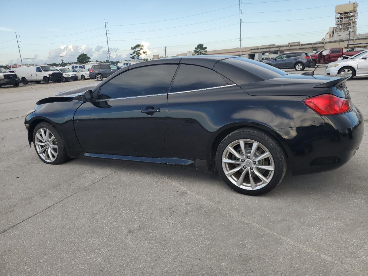 2014 Infiniti Q60 Base - Фото 2