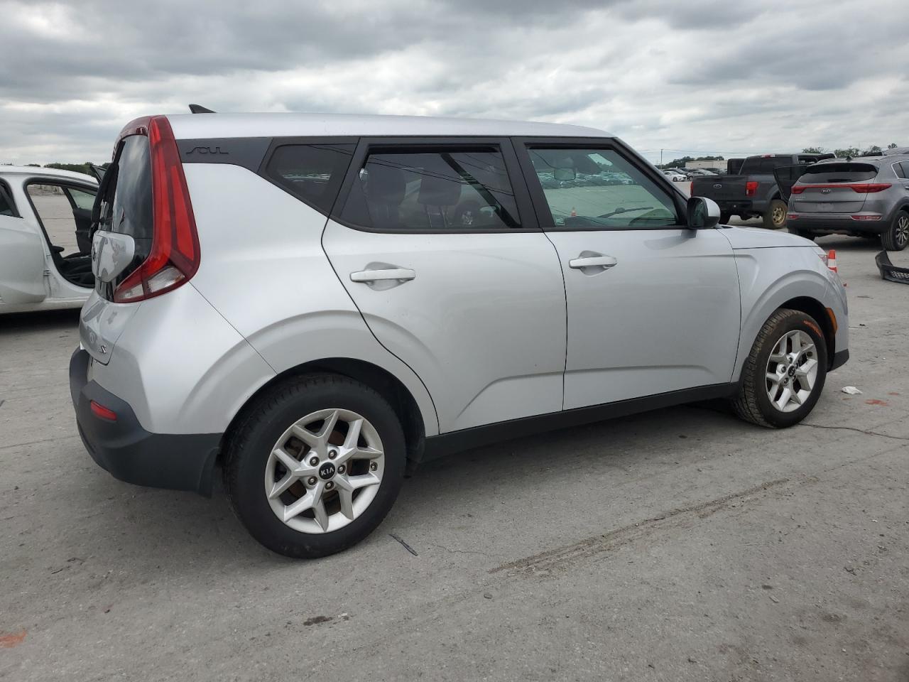 2021 Kia Soul Lx - Image 3
