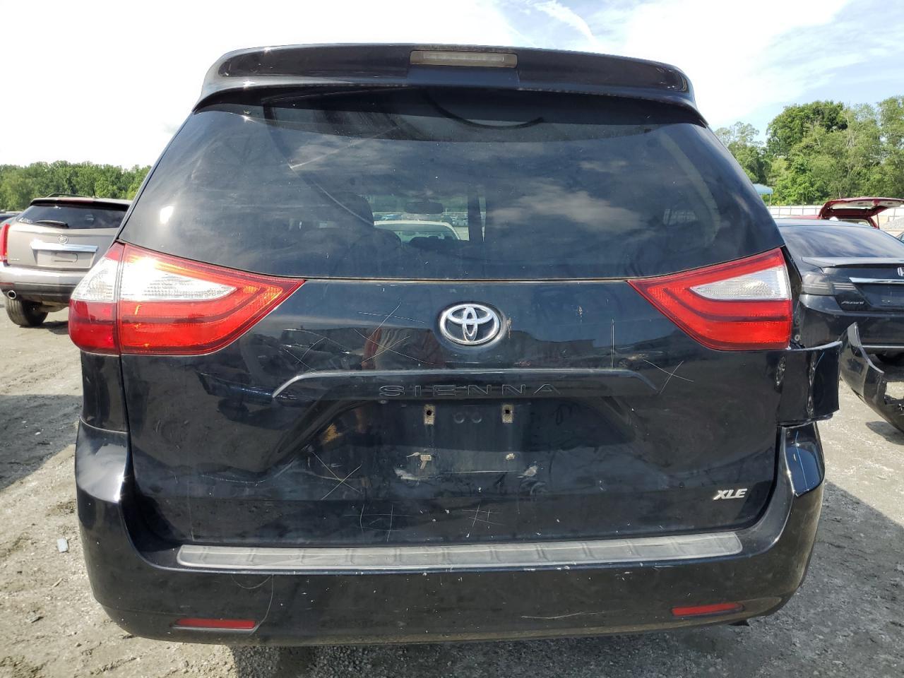 2016 Toyota Sienna Xle - Image 6