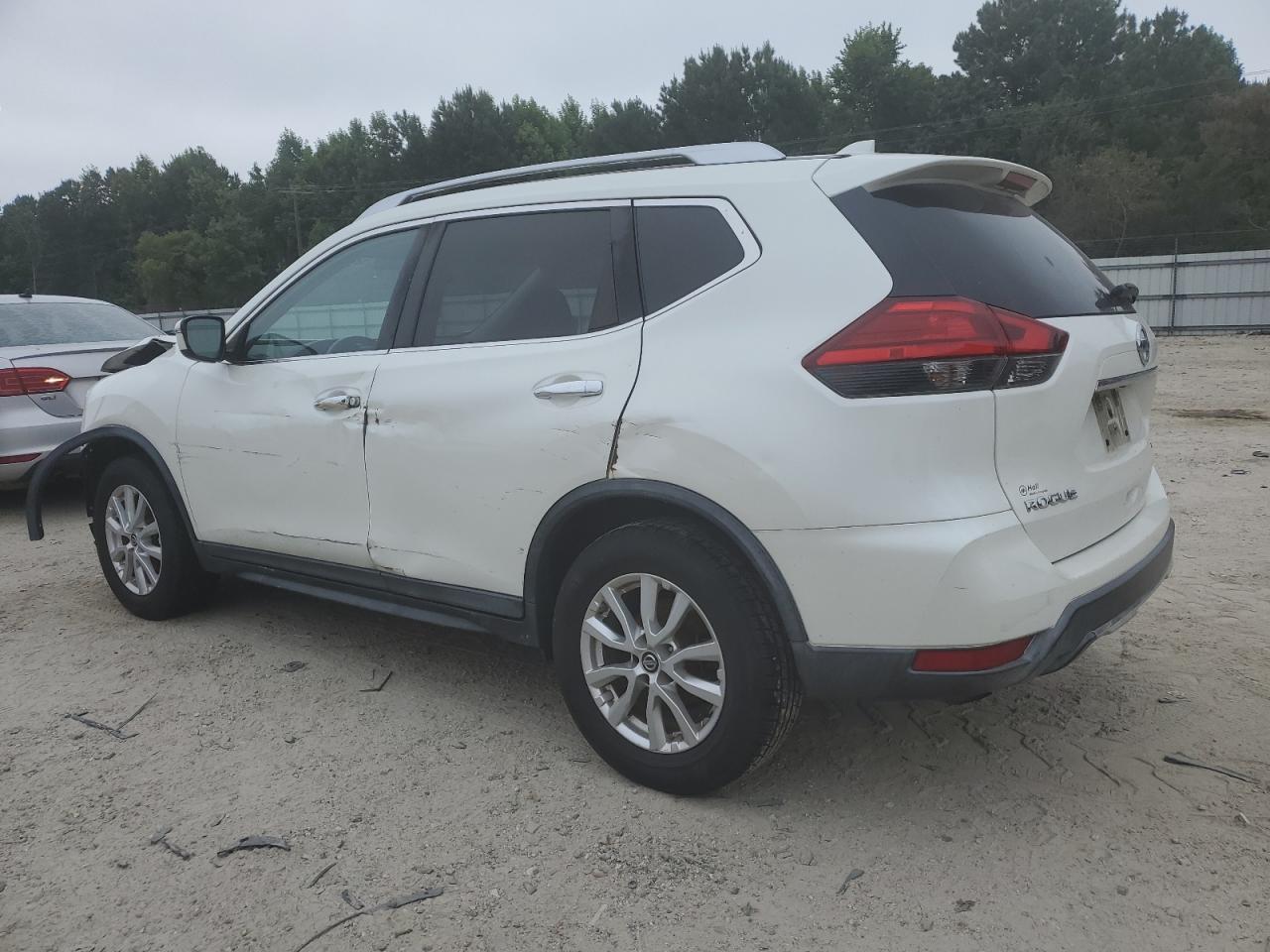 2017 Nissan Rogue S - Image 2