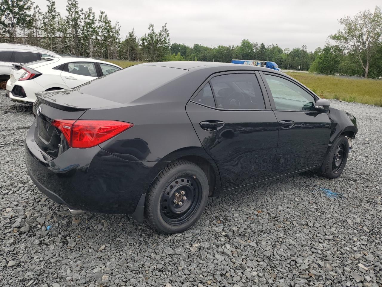 2017 Toyota Corolla L - Фото 3