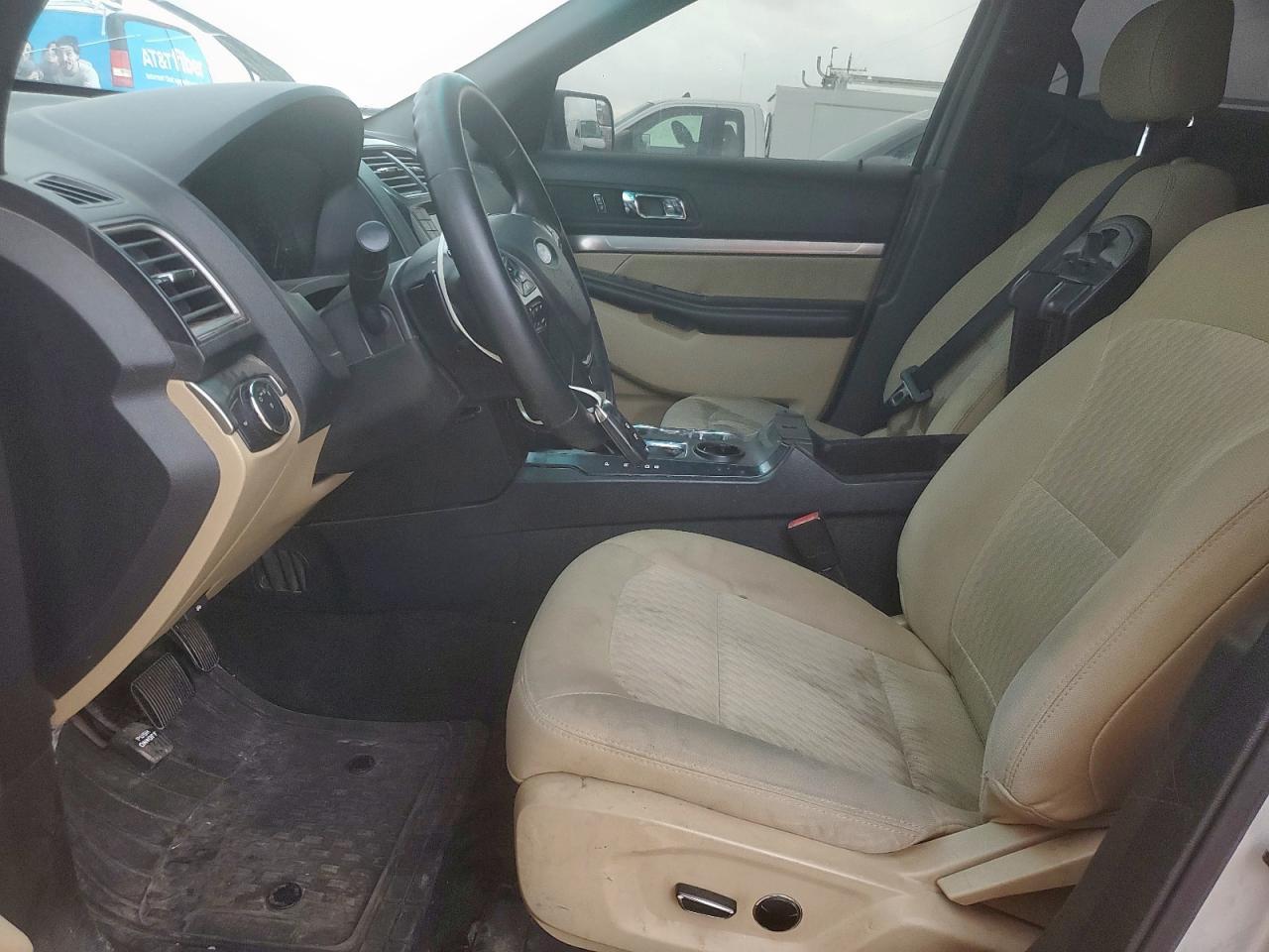 2016 Ford Explorer - Фото 7