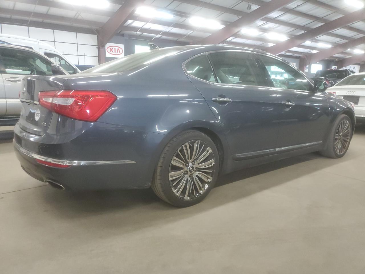 2014 Kia Cadenza Premium - Image 3