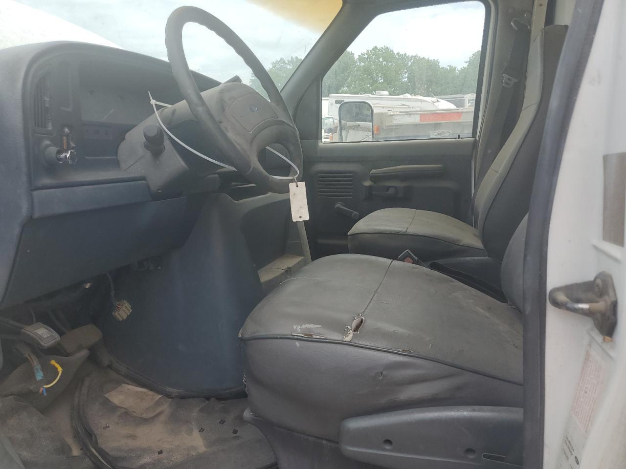 1992 Ford Econoline E350 Cutaway Van - Фото 7