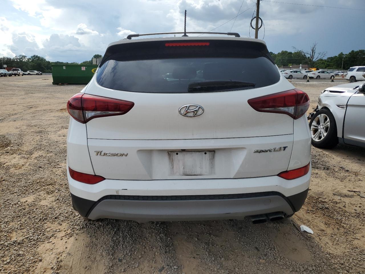 2017 Hyundai Tucson Limited - Image 6