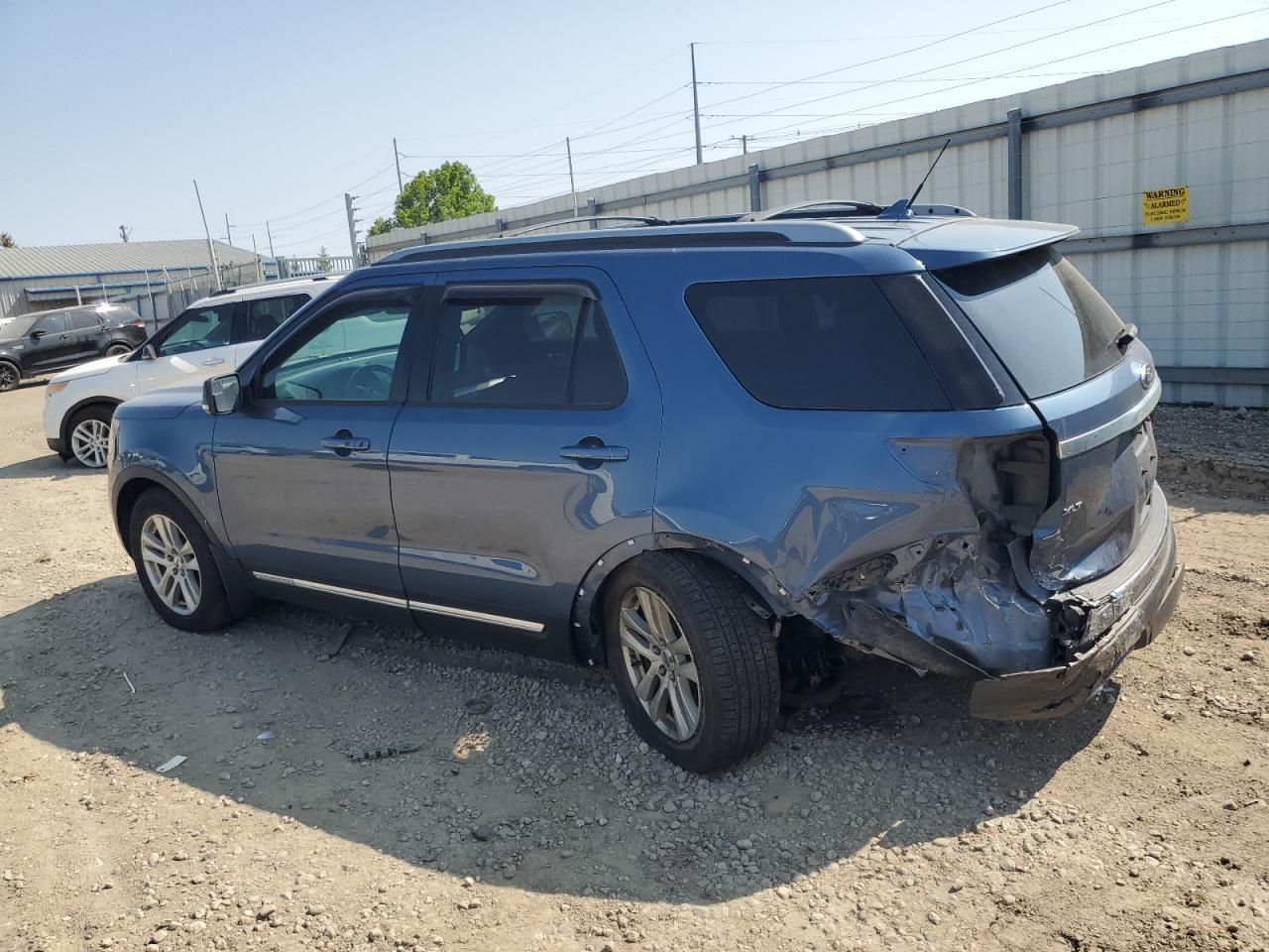 2018 Ford Explorer Xlt - Фото 2