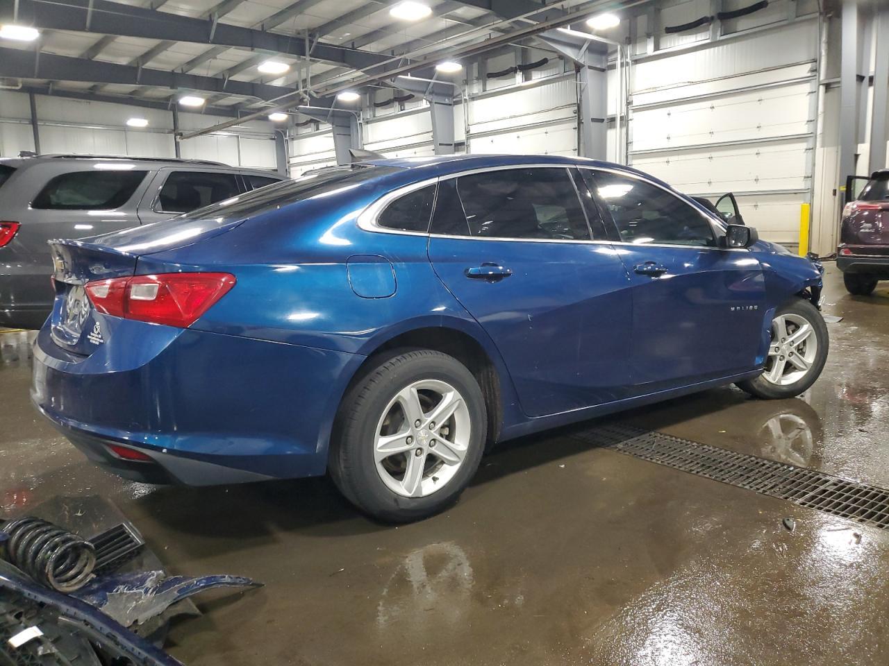 2019 Chevrolet Malibu Ls - Фото 3