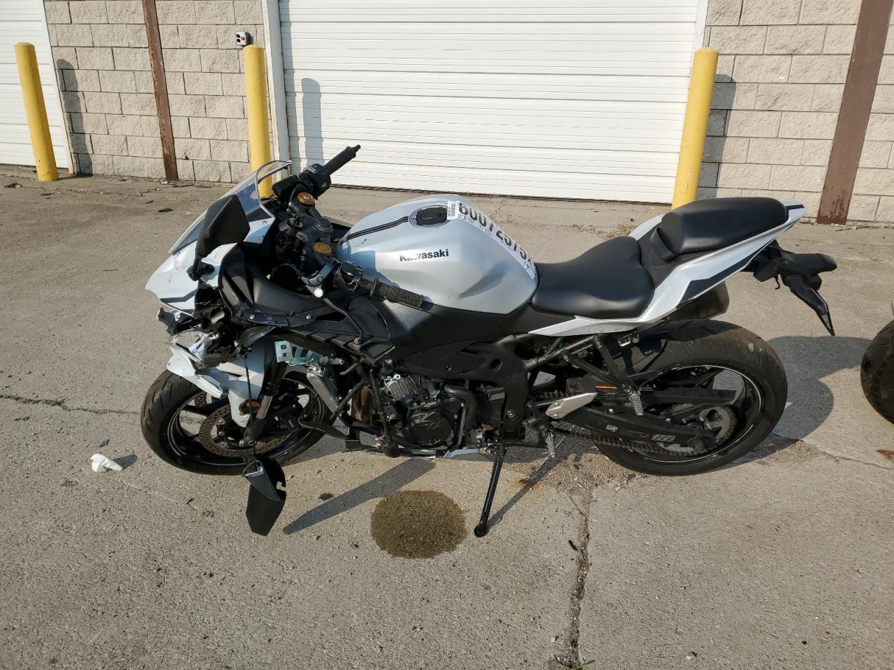2025 Kawasaki Zx400 S - Фото 3