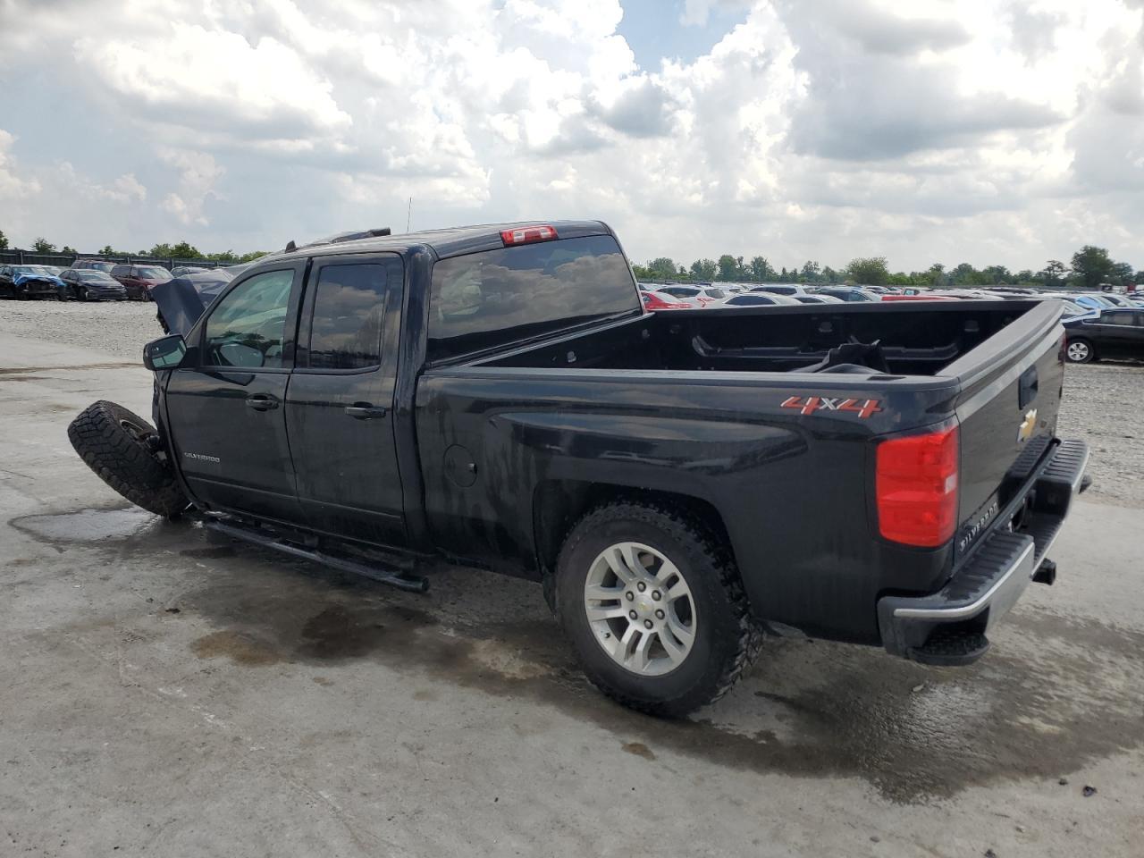 2018 Chevrolet Silverado K1500 Lt - Image 2