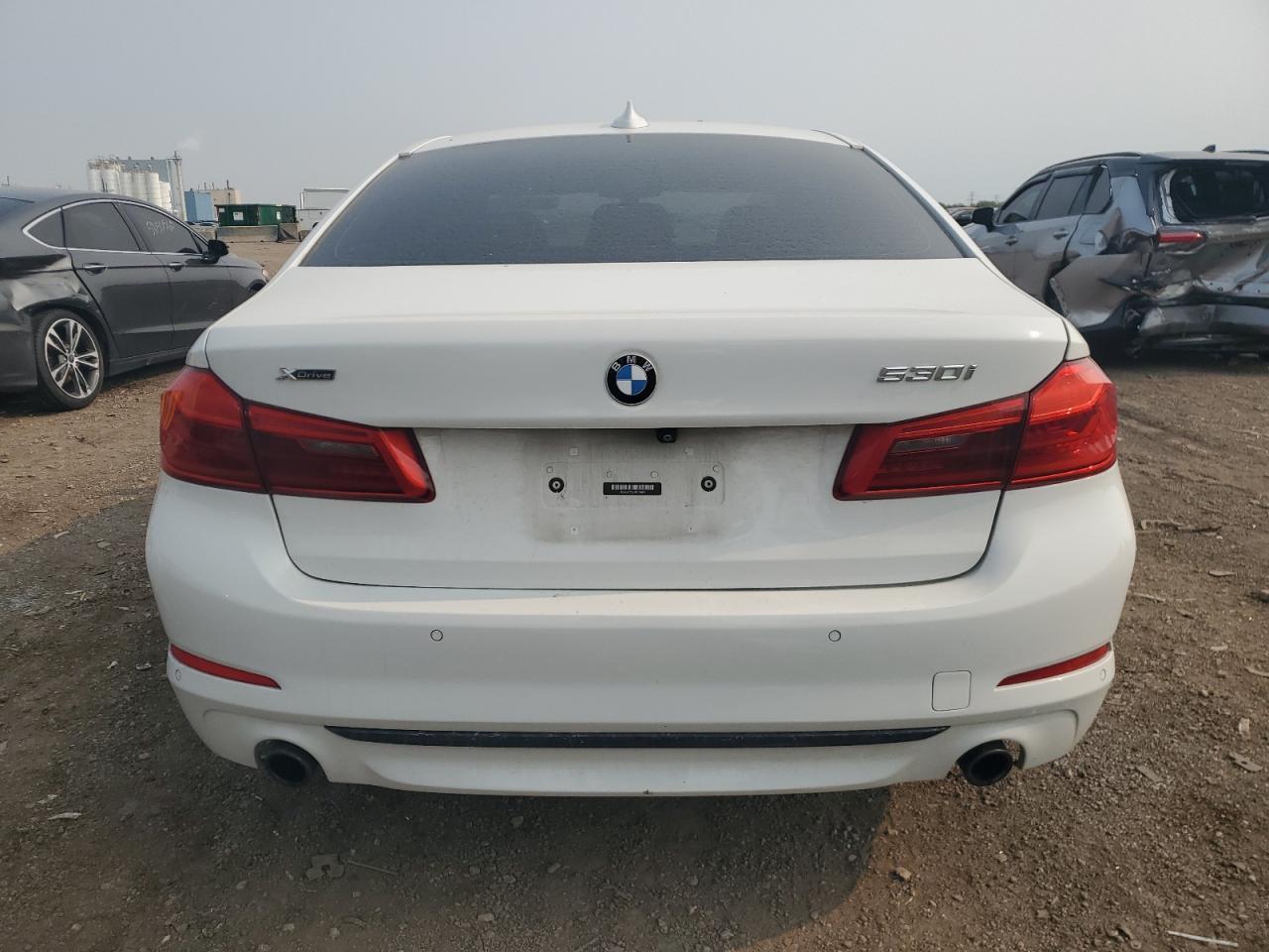 2018 BMW 530 Xi - Image 6