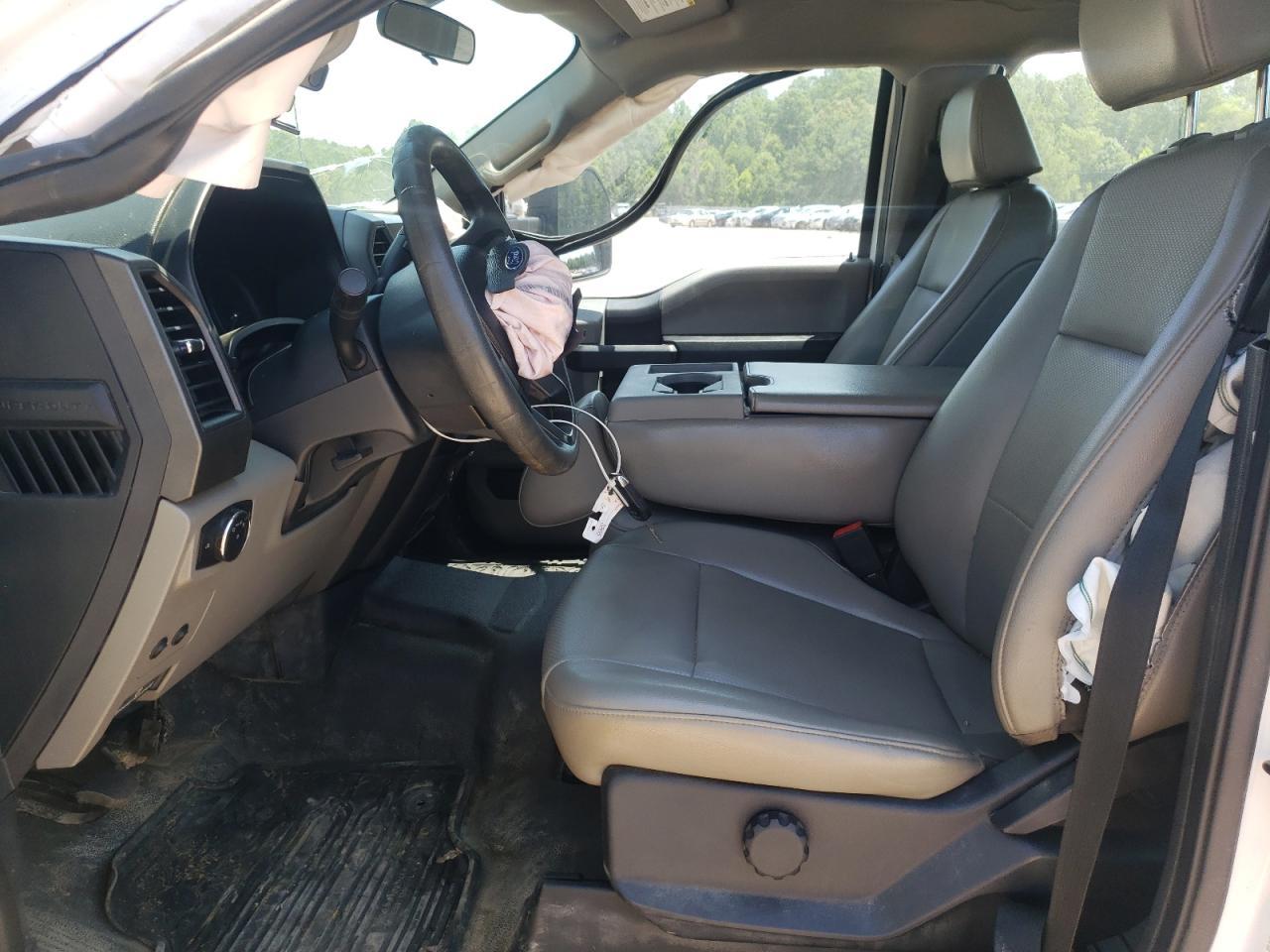 2022 Ford F250 Super Duty - Фото 7