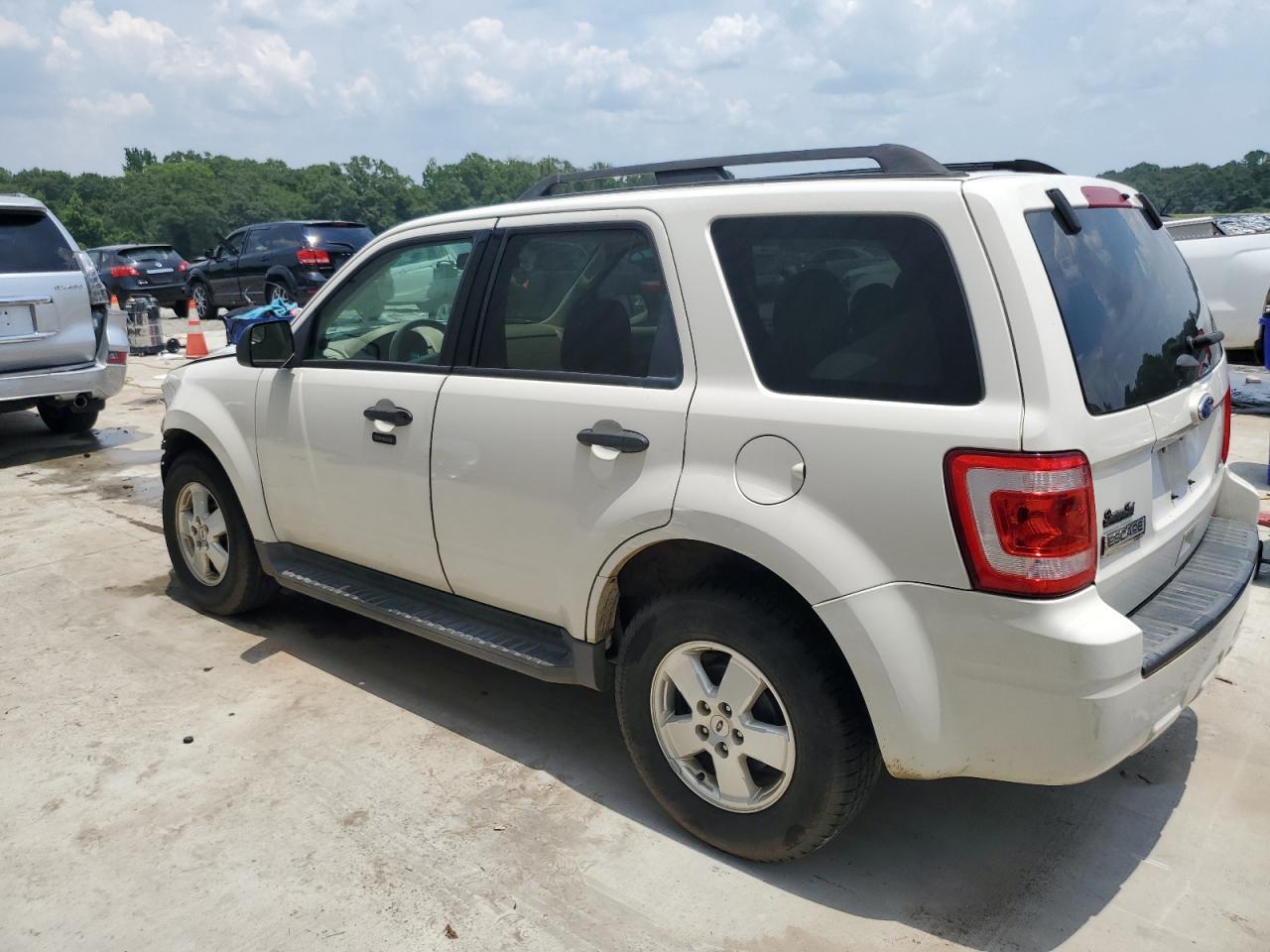 2012 Ford Escape Xlt - Фото 2