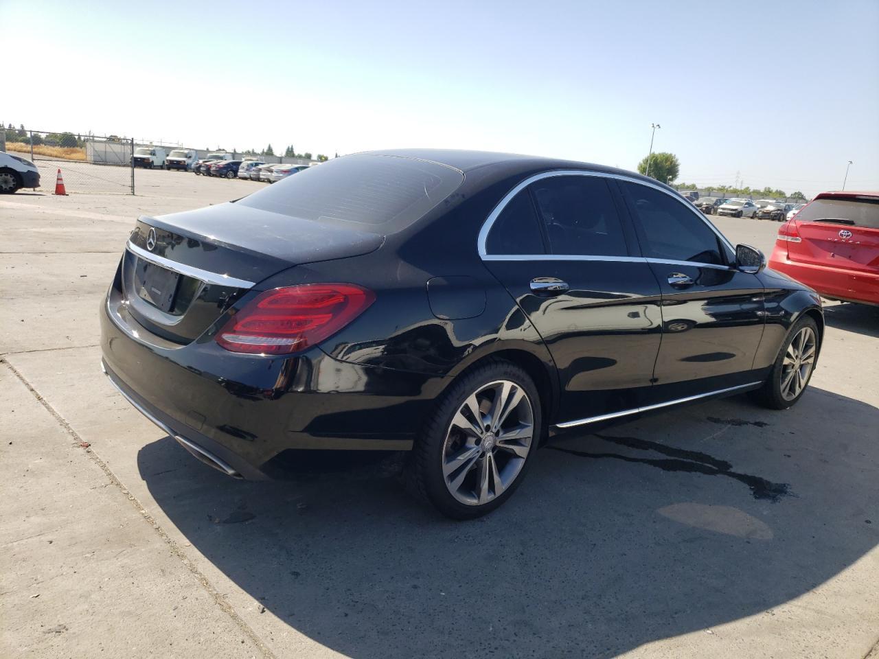 2017 Mercedes-Benz C 300 - Фото 3