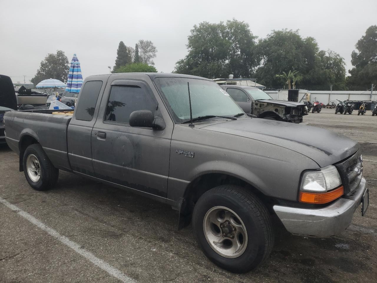 1999 Ford Ranger Super Cab - Image 4