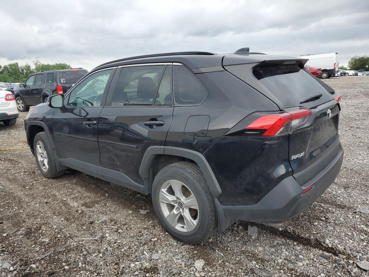 2021 Toyota Rav4 Xle - Фото 2