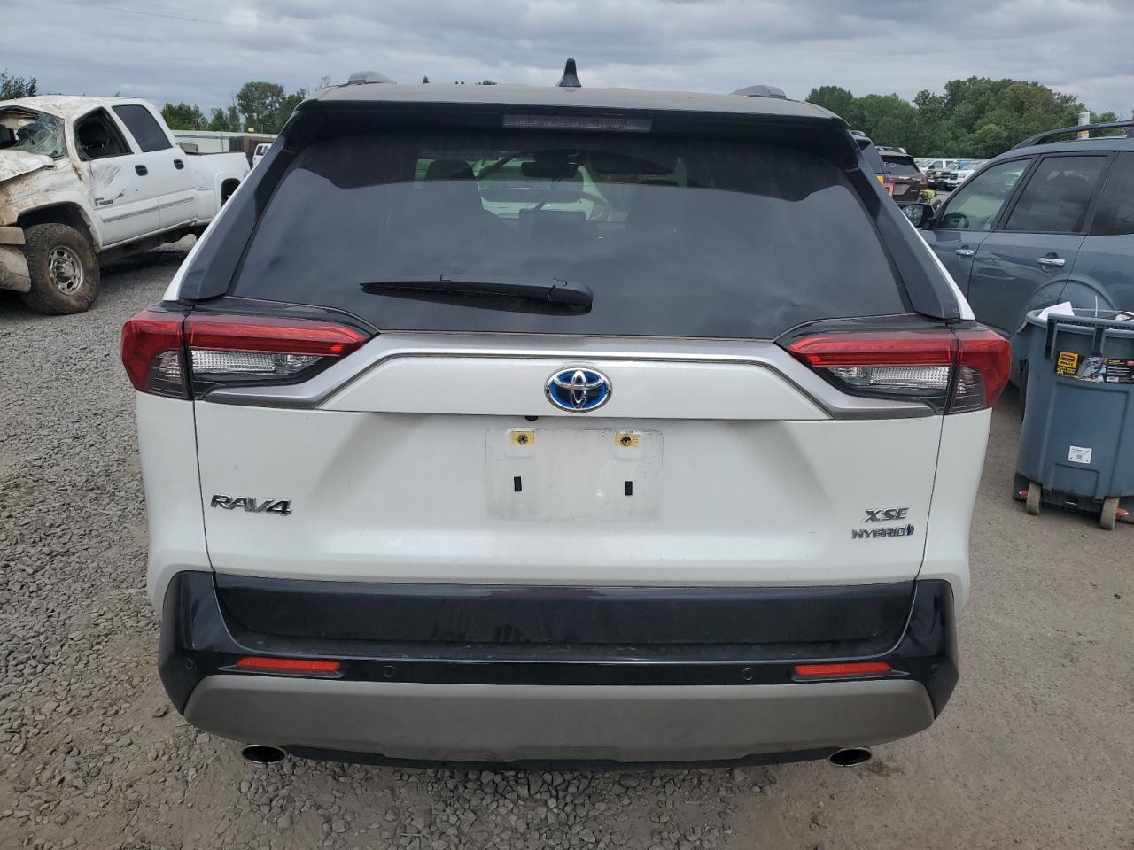 2024 Toyota Rav4 Xse - Image 6