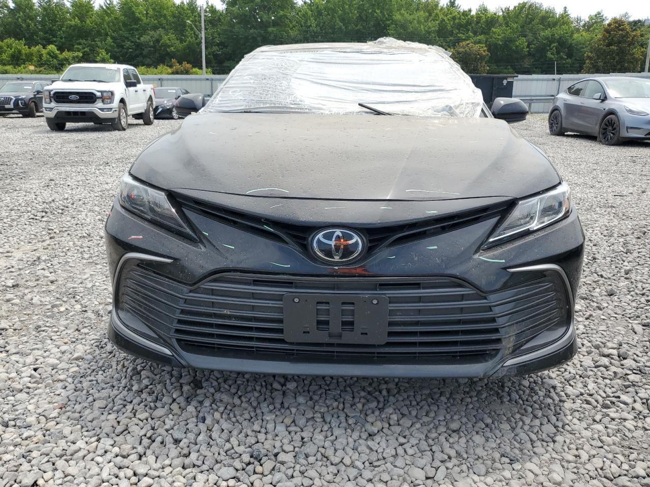 2023 Toyota Camry Le - Фото 5