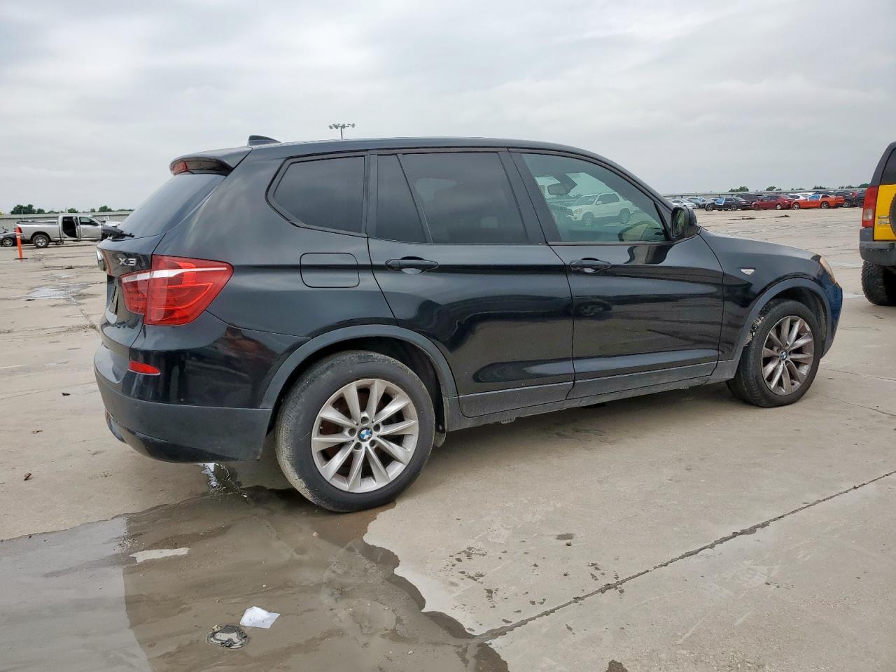 2013 BMW X3 xDrive28I - Image 3