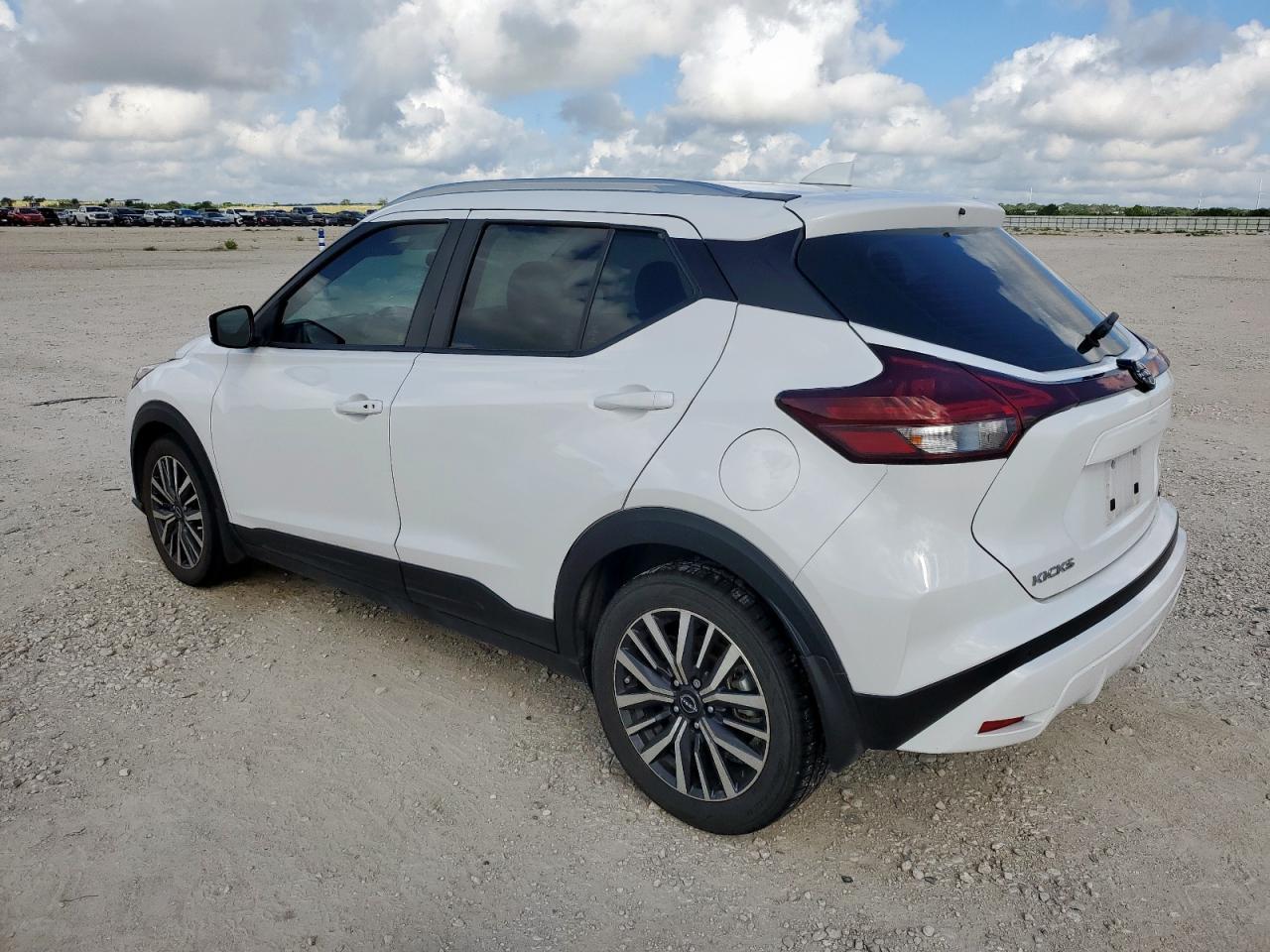 2023 Nissan Kicks Sv - Фото 2