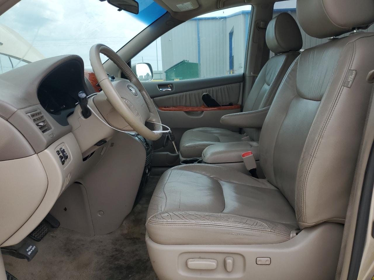 2010 Toyota Sienna Xle - Фото 7