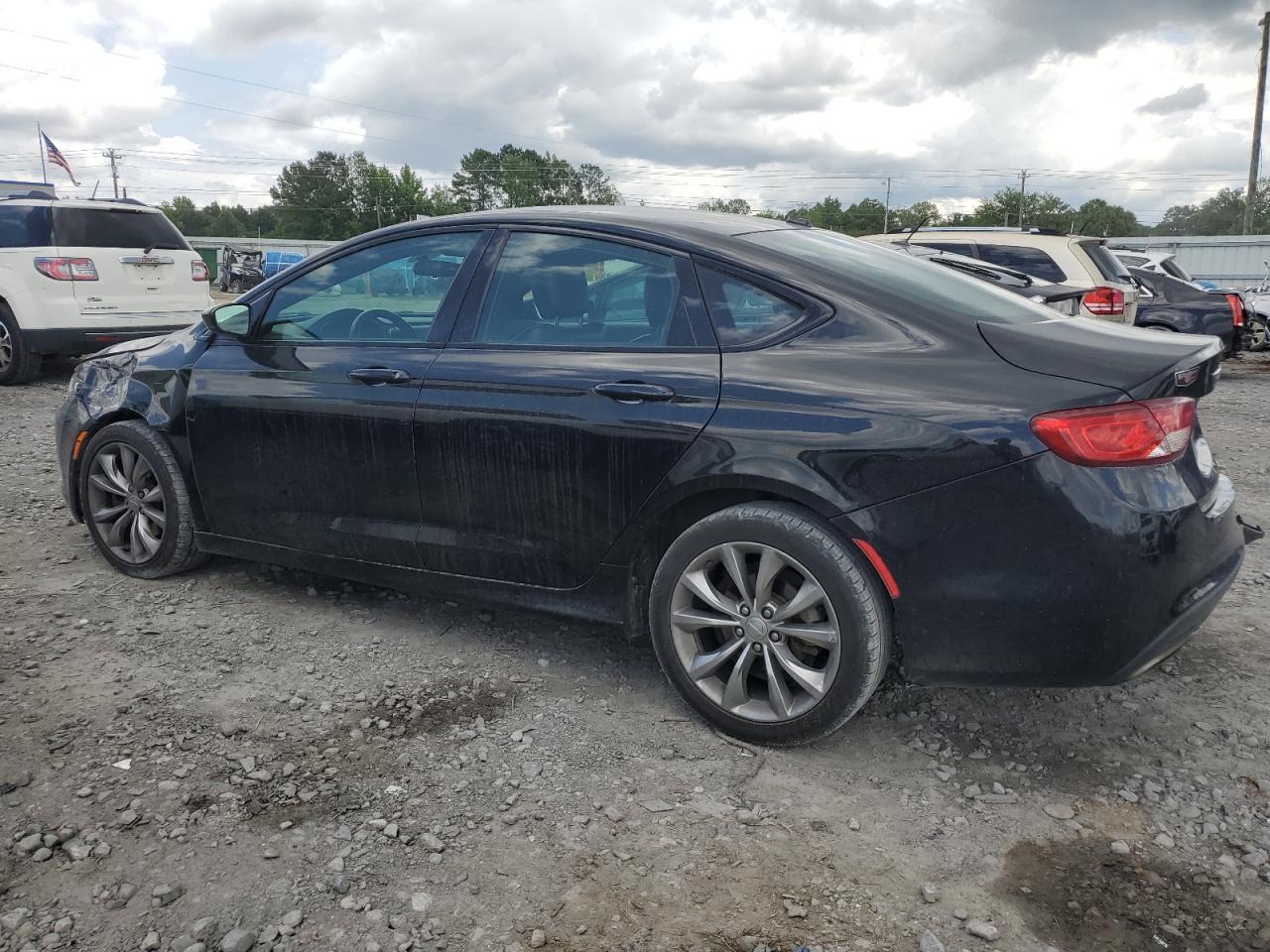 2016 Chrysler 200 S - Фото 2