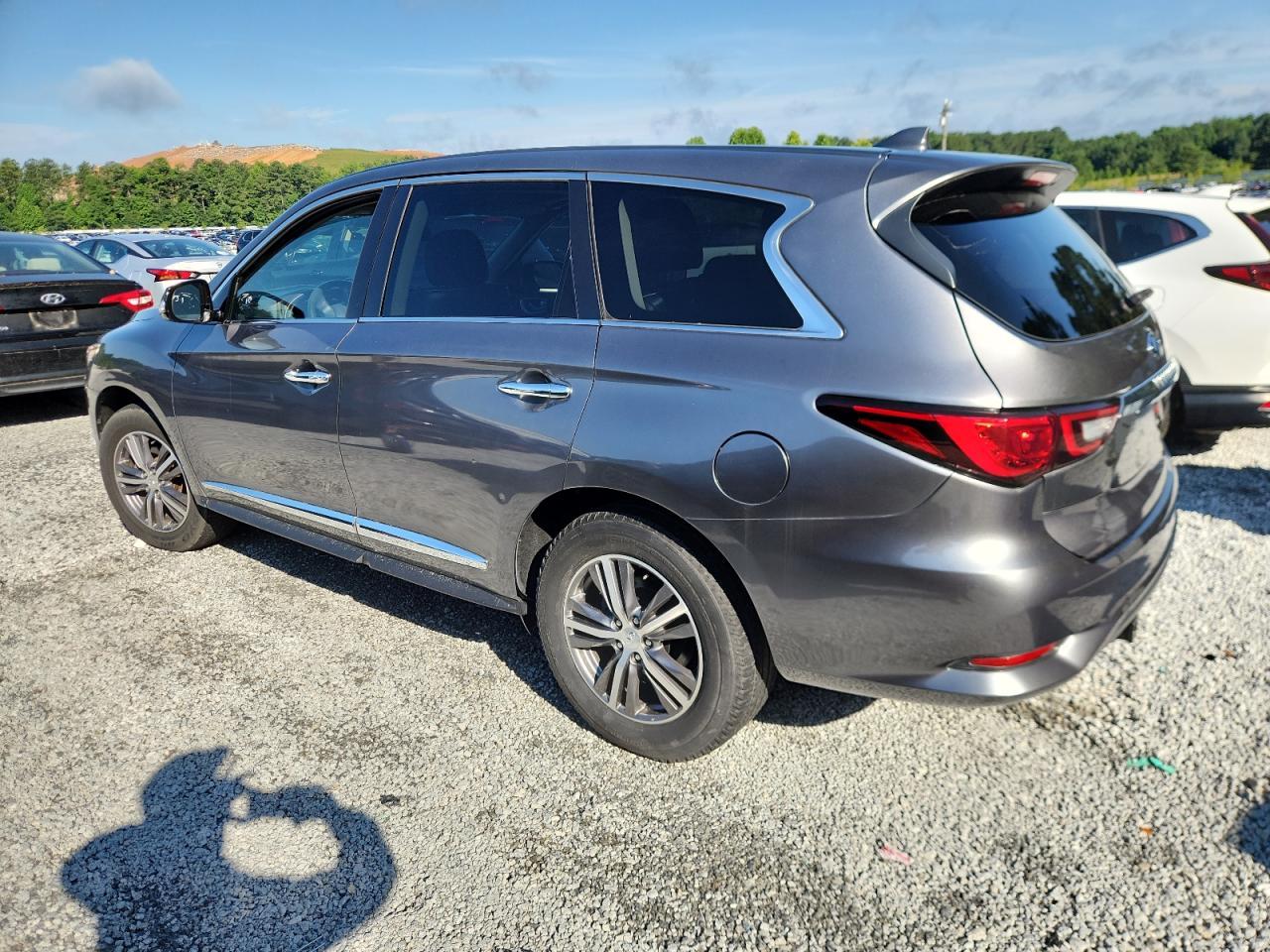 2019 Infiniti Qx60 Luxe - Image 2