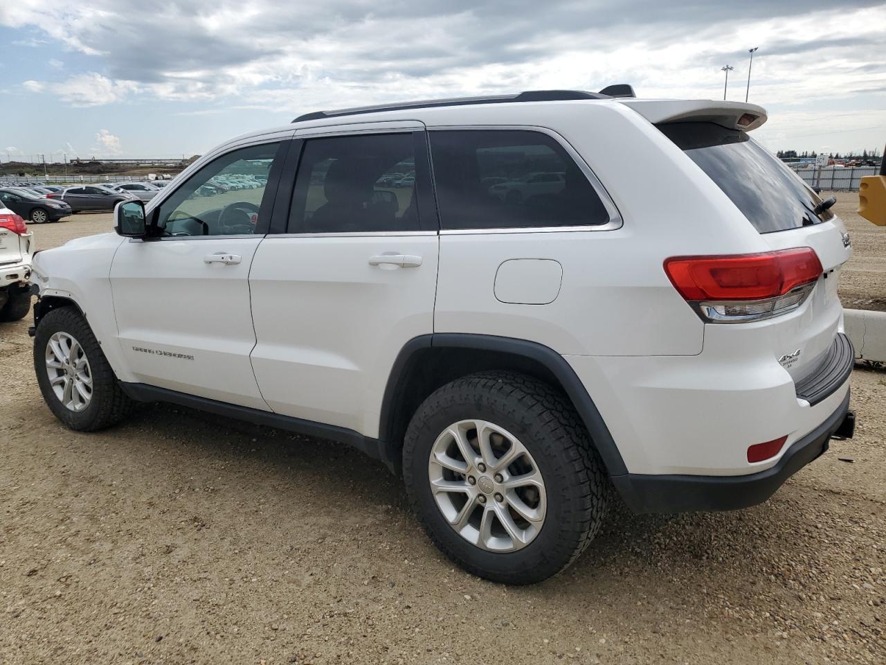 2015 Jeep Grand Cherokee Laredo - Фото 2