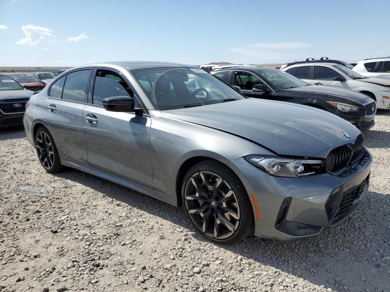 2025 BMW 330Xi - Фото 4