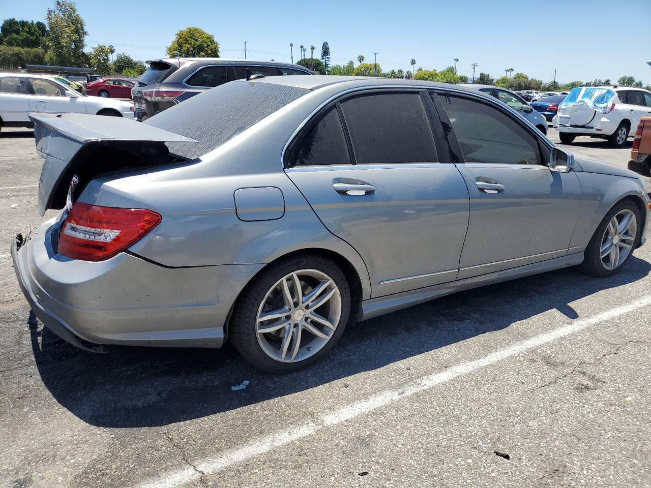 2013 Mercedes-Benz C 250 - Фото 3
