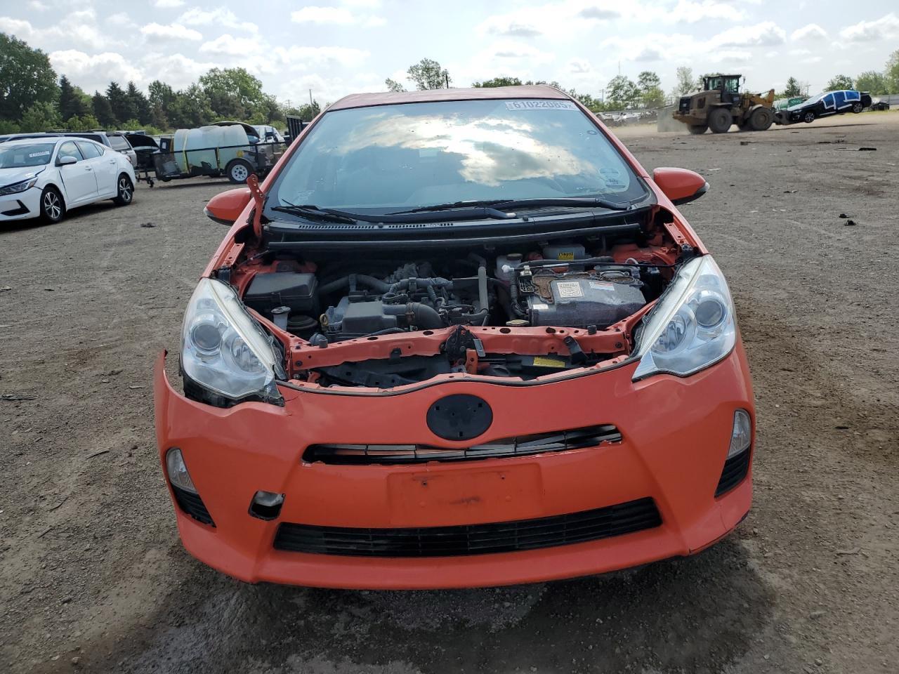 2014 Toyota Prius C - Фото 5