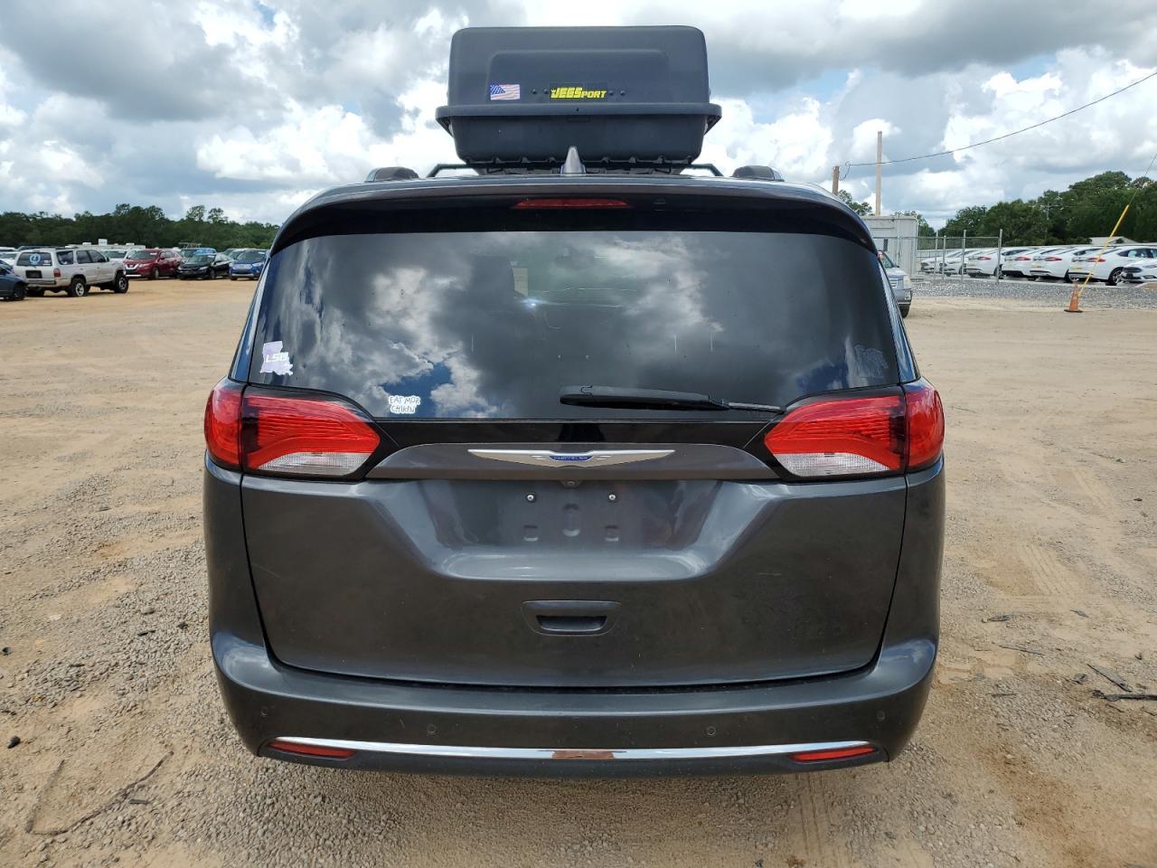 2018 Chrysler Pacifica Touring L - Фото 6