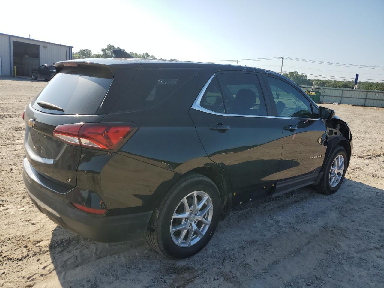 2022 Chevrolet Equinox Lt - Image 3