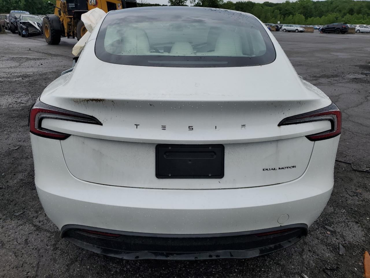 2024 Tesla Model 3 - Image 6