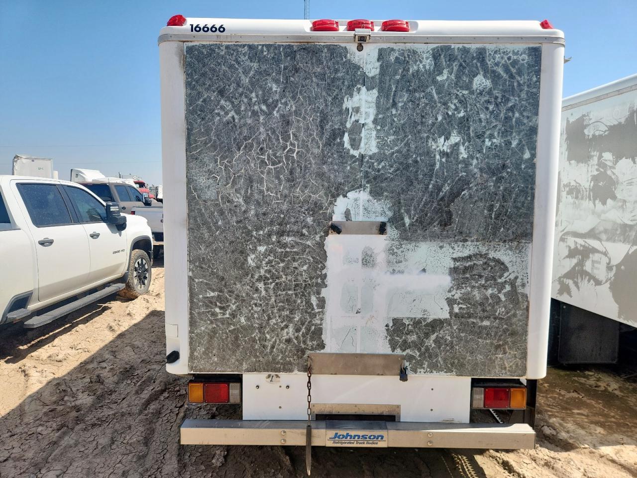 2016 Isuzu Npr - Trucks Refrigerated Box Truck - Image 6