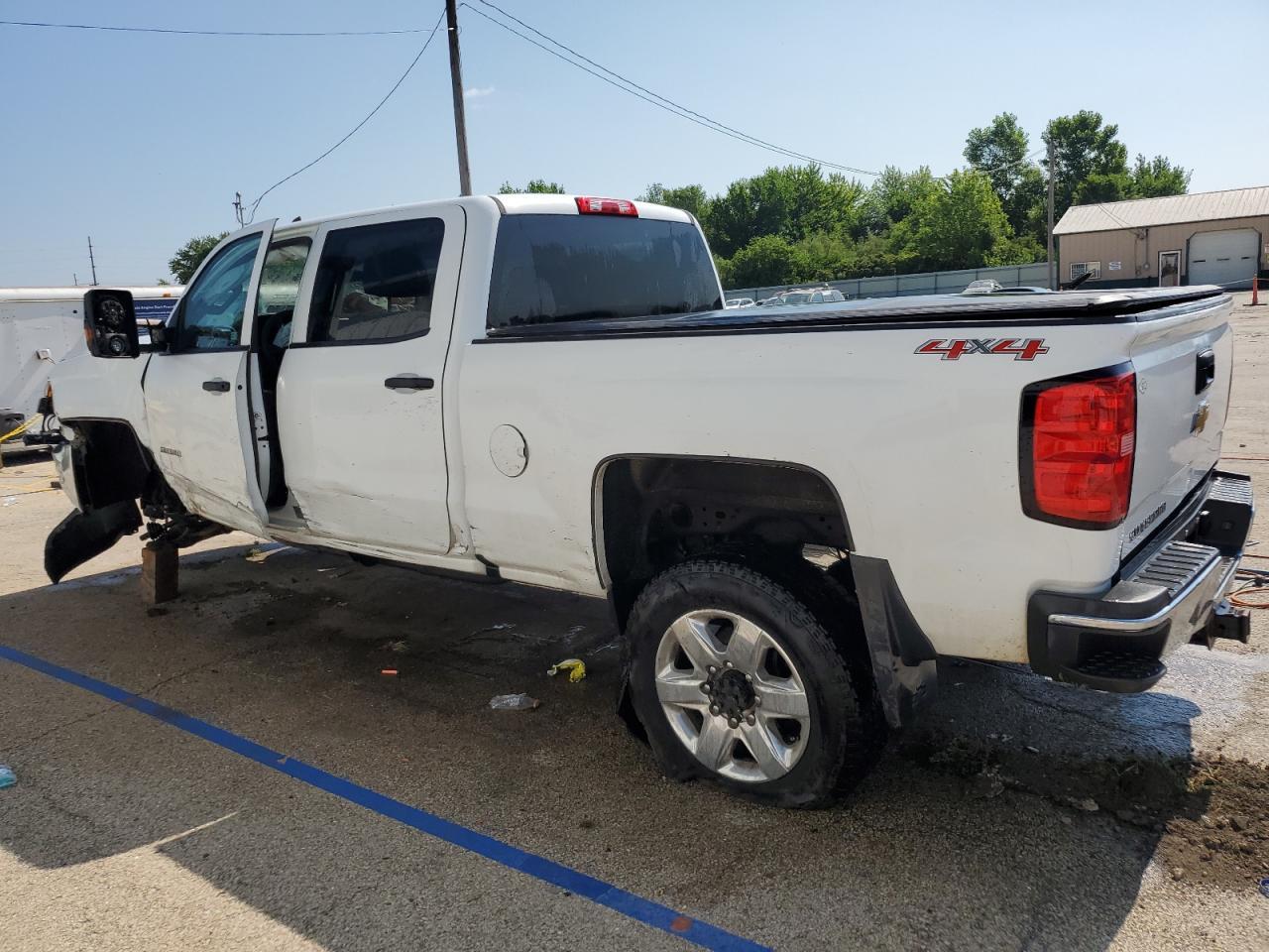 2016 Chevrolet Silverado K2500 Heavy Duty - Фото 2
