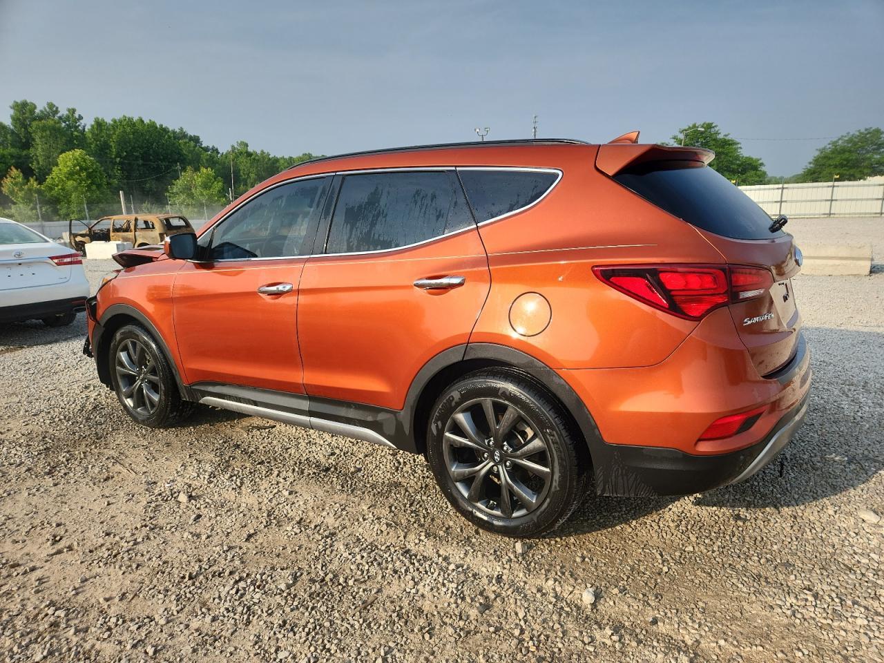 2018 Hyundai Santa Fe Sport - Image 2
